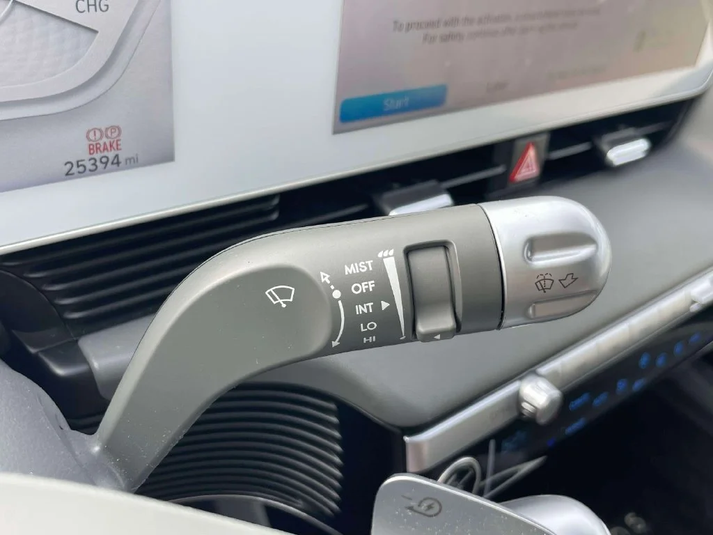 Certified Used 2024 Blue Hyundai SEL image 25