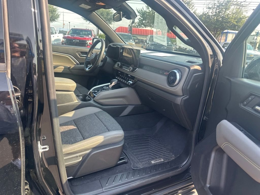 Used 2024 Black Chevrolet ZR2 image 13