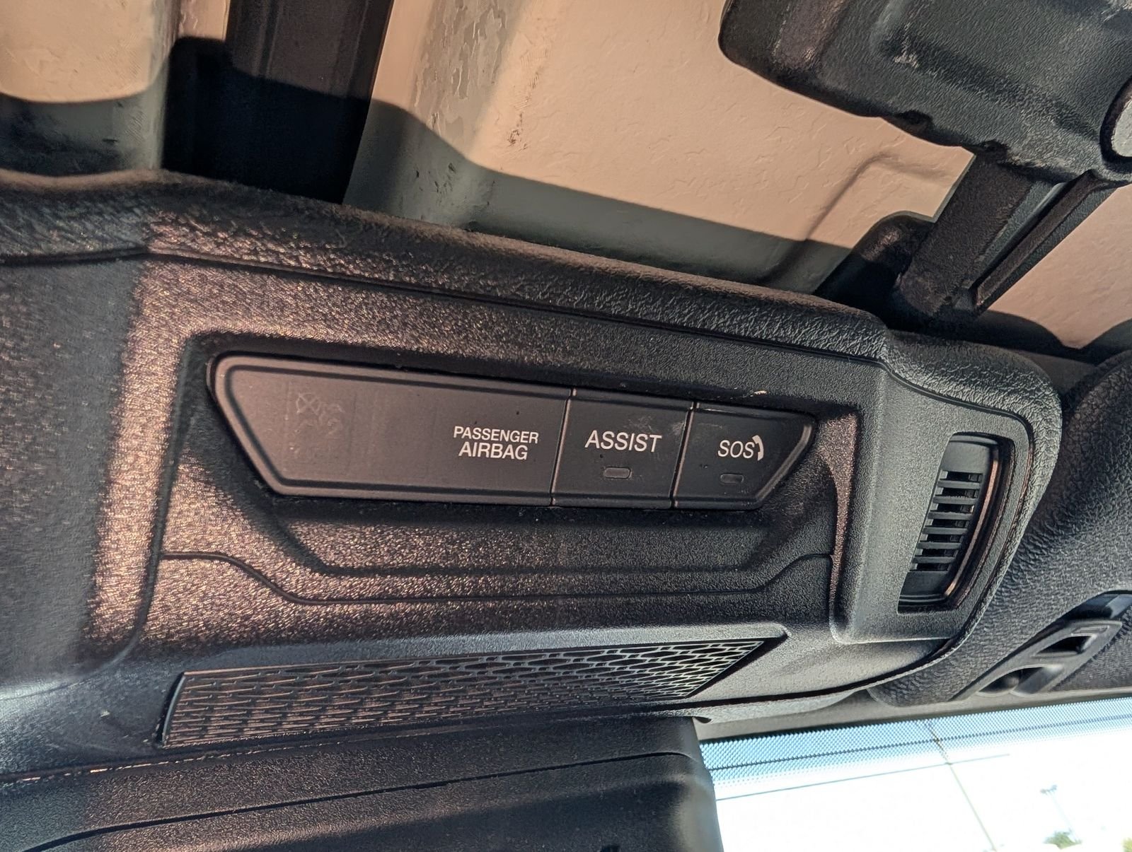 Used 2024 White Jeep Rubicon 4xe image 31