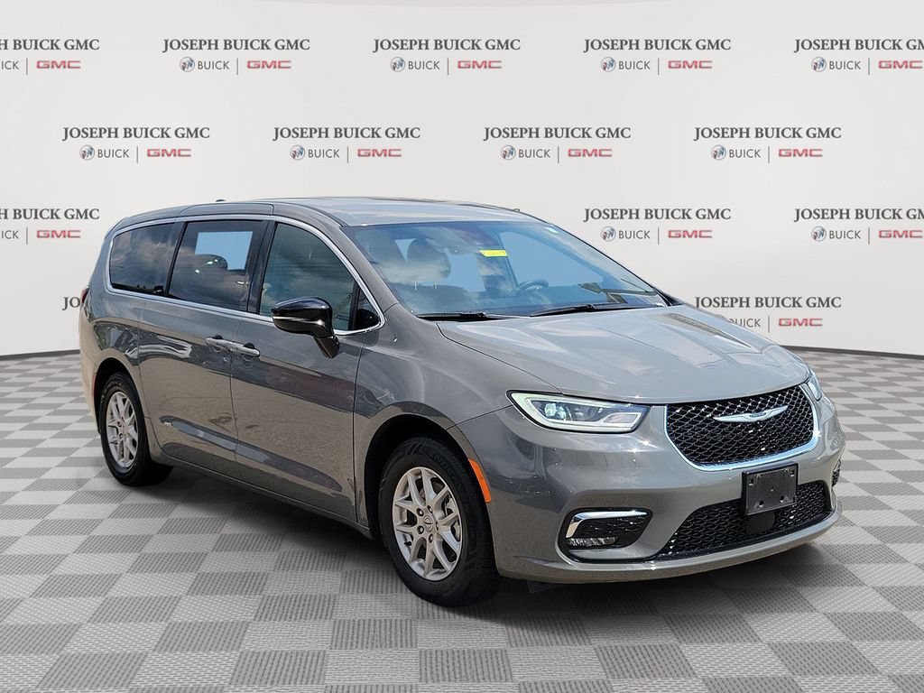 2025 Chrysler Pacifica