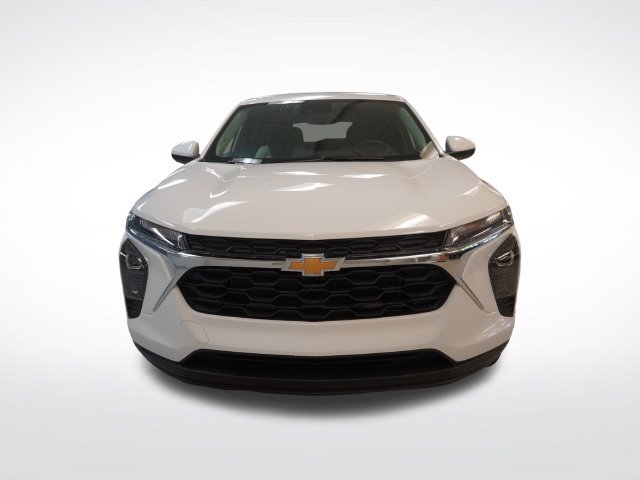 2026 Chevrolet Trax LS - Photo 15