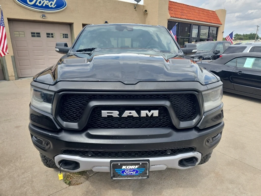 1C6SRFLT4MN693615