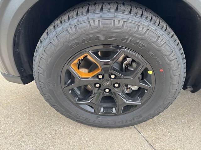 New 2026 Carbonized Gray Metallic Ford Tremor® image 11