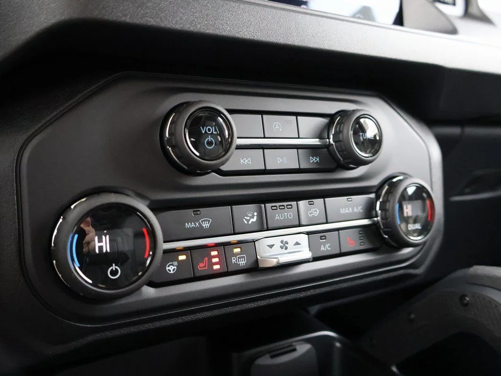 New 2025 Desert Sand Ford Badlands® image 35