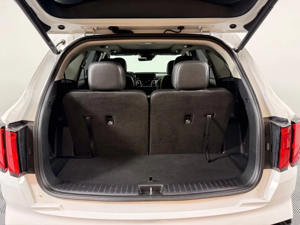 Used 2023 White Kia SX image 13