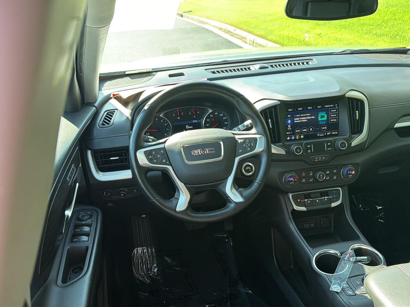 Used 2024 Sterling Metallic GMC SLT image 18
