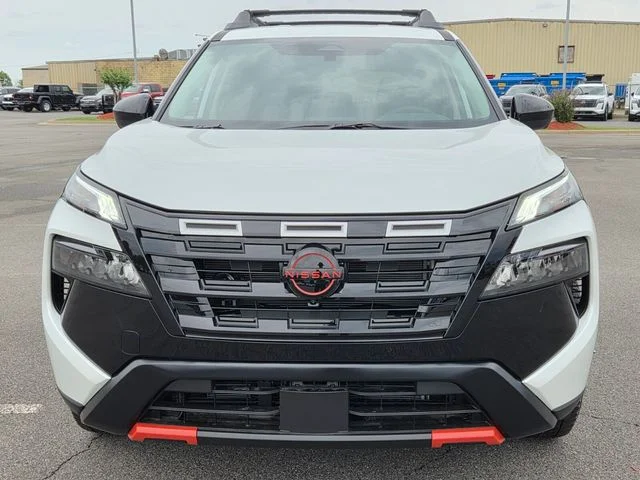 New 2026 Everest White Pearl TriCoat Nissan Rock Creek® image 6