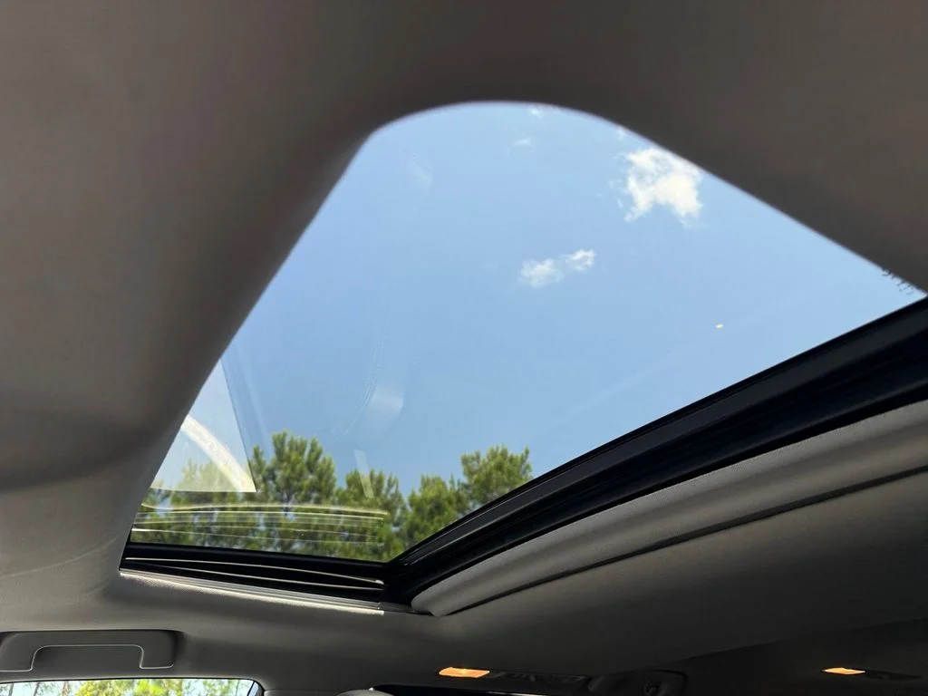 Used 2018 Gray Toyota SE image 22