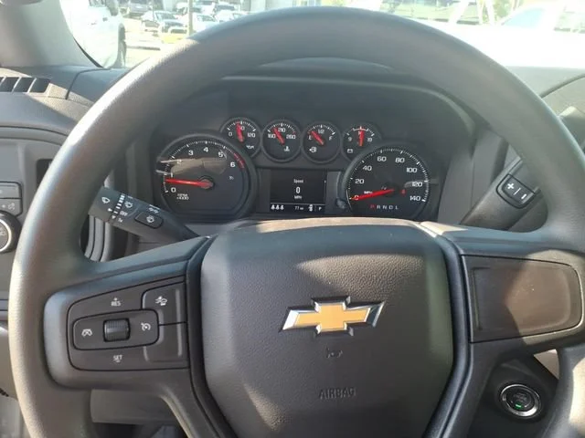 New 2026 Summit White Chevrolet WT image 24