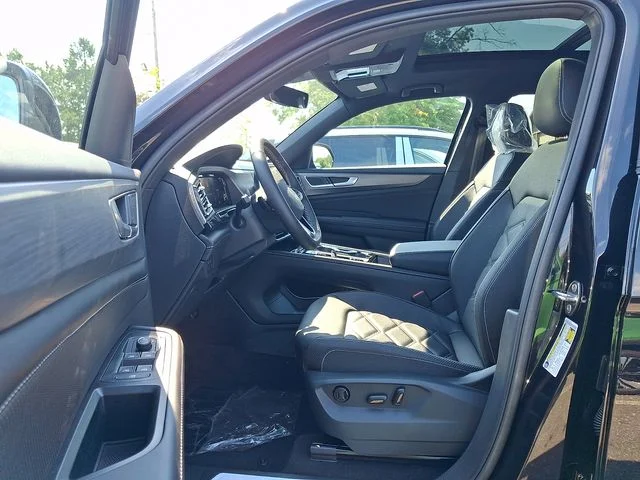 New 2026 Black Volkswagen SE w/Technology image 9