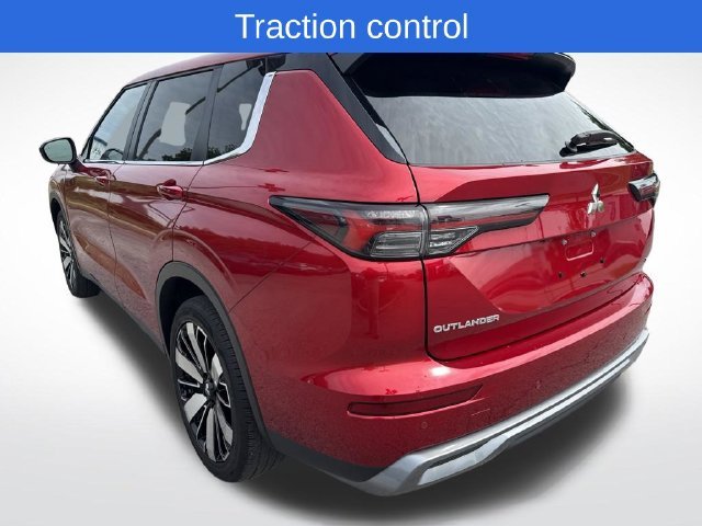 Used 2025  Mitsubishi SE image 7