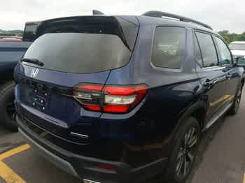 Used 2024 Obsidian Blue Pearl Honda Touring image 3