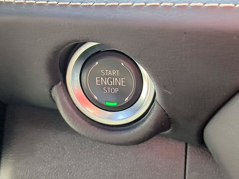 Certified Used 2025 Sterling Gray Metallic Chevrolet Premier image 27