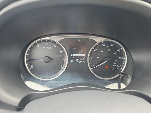 Used 2019 Super Black Nissan S image 13
