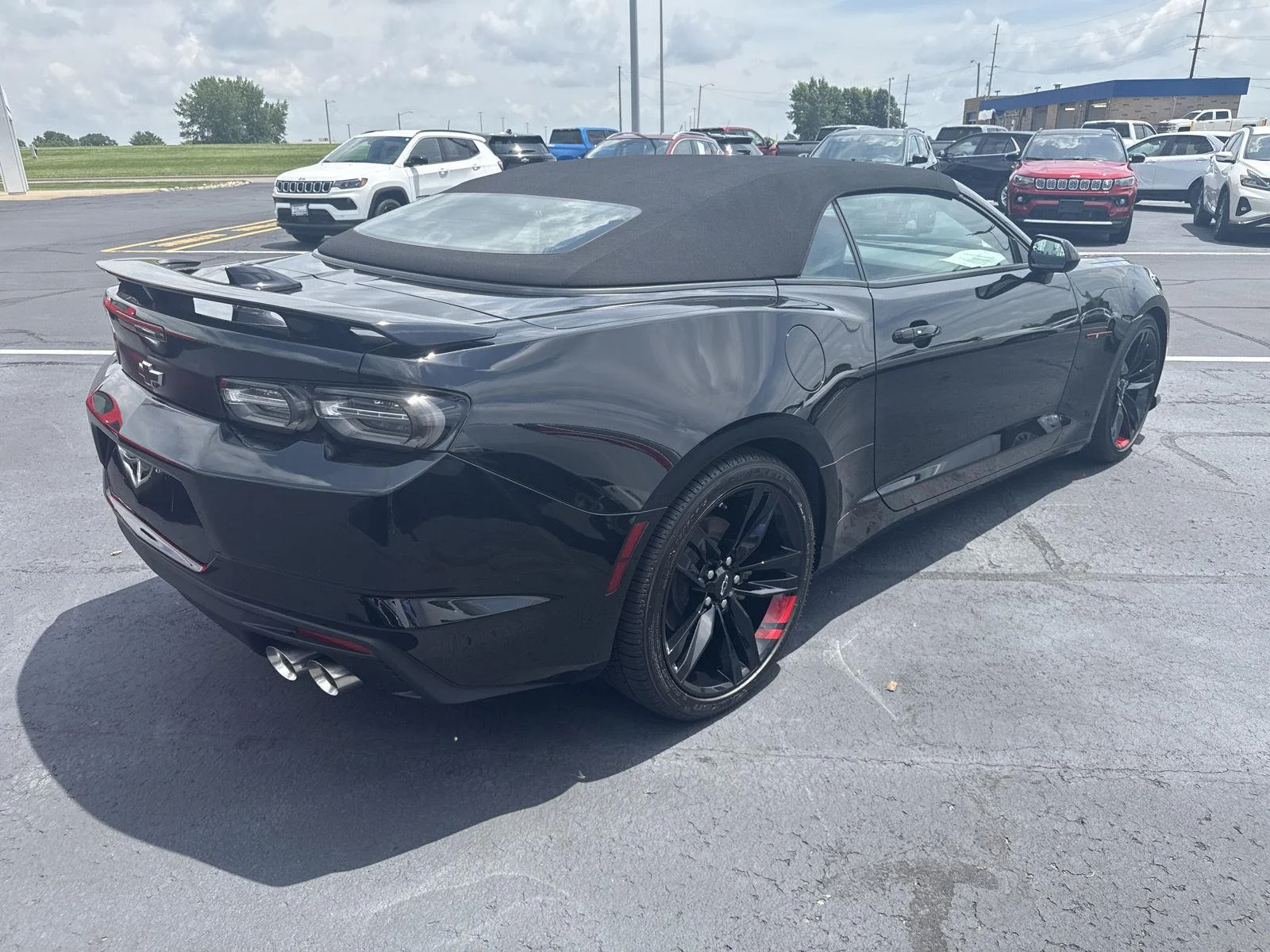 Used 2023 BLACK Chevrolet LT1 image 4