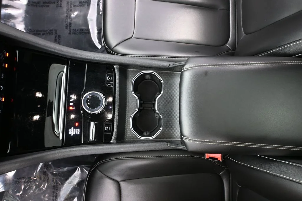 Used 2024 Silver Jeep 4xe image 28