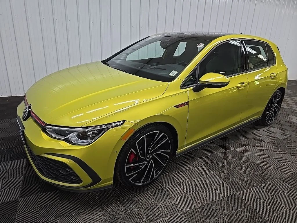 Used 2022 Yellow Volkswagen Autobahn image 8