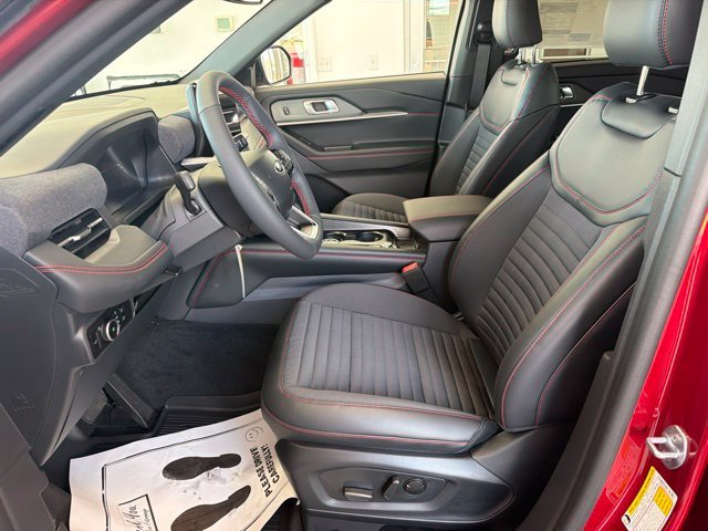 New 2027 Ruby Red Metallic Tinted Clearcoat Ford ST-Line image 19