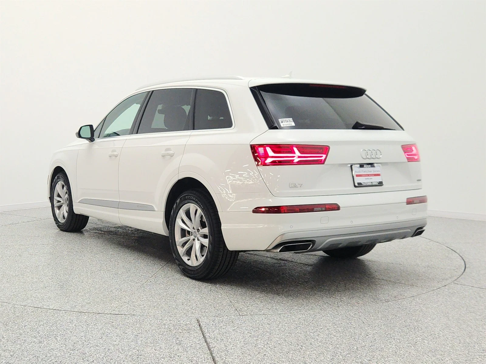 Used 2019 Carrara White Audi Premium Plus 55 TFSI quattro image 7