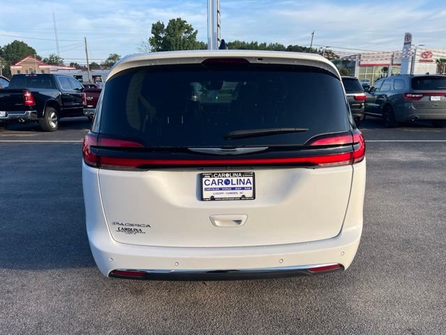 Used 2024 White Chrysler Touring L image 33