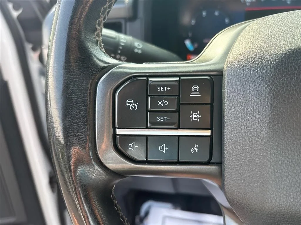 Certified Used 2024 Oxford White Ford XLT image 30