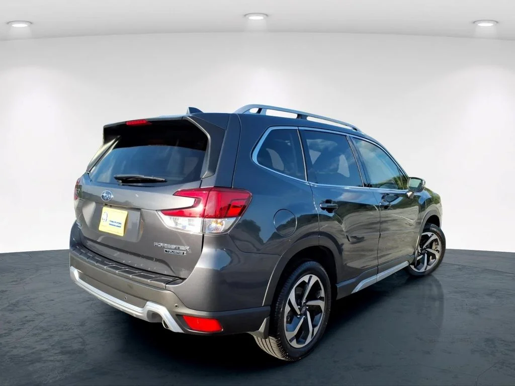 Used 2022 Gray Subaru Touring image 8