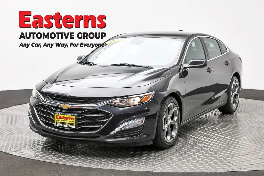 Used 2023 Gray Chevrolet LT image 1