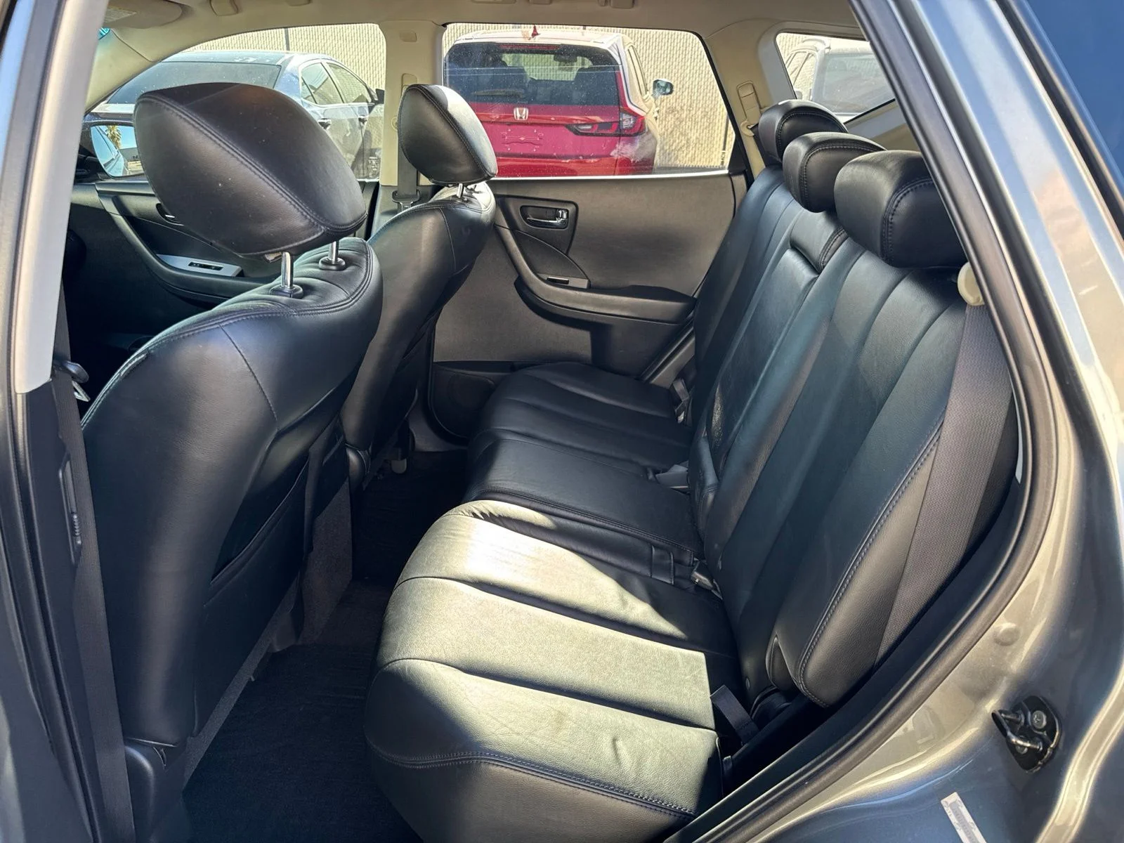 Used 2007 Silver Nissan SL image 7