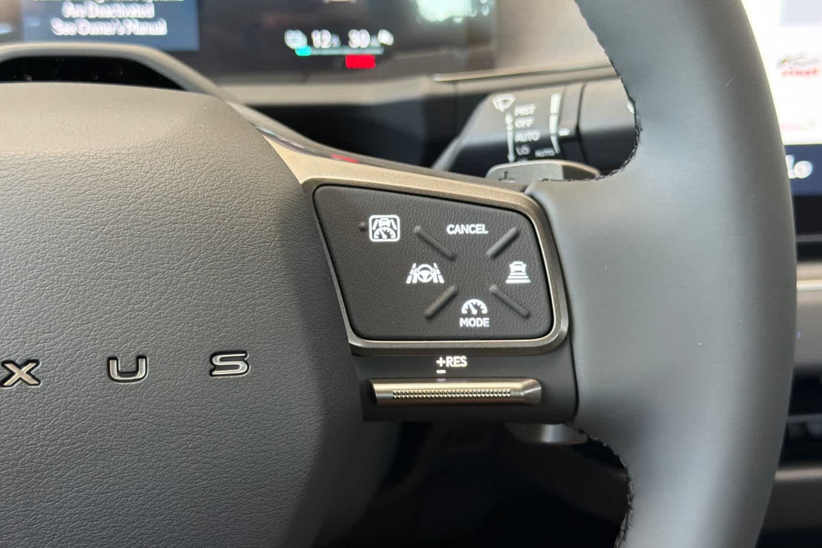 New 2026 Ultra White Lexus ES 350e PREMIUM image 26