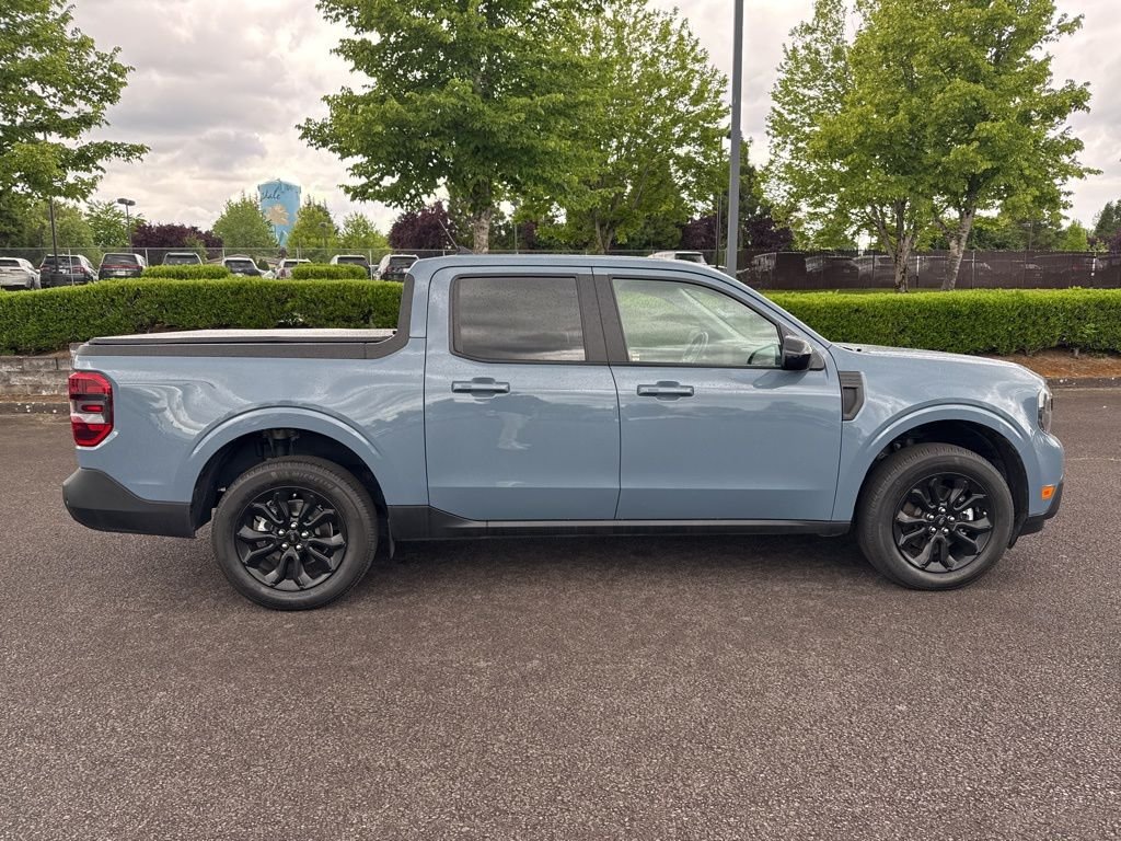 Used 2024 Azure Gray Metallic Ford Lariat image 8