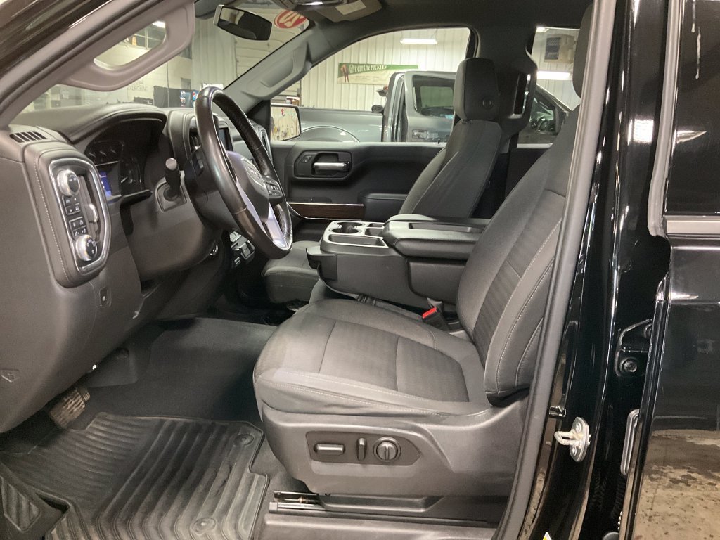 Used 2020 ONYX BLACK GMC Elevation image 14