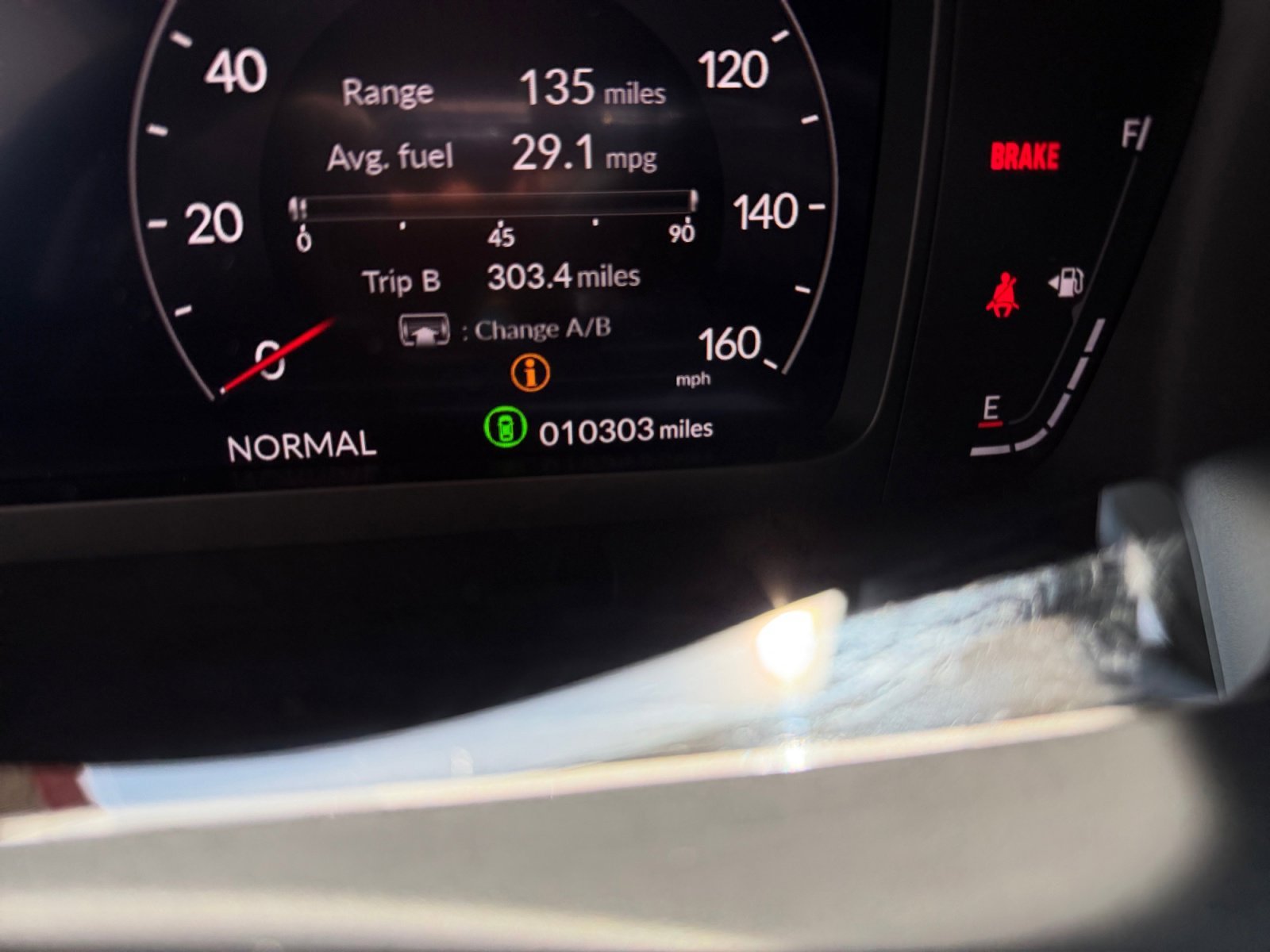 Used 2025 White Honda  image 16