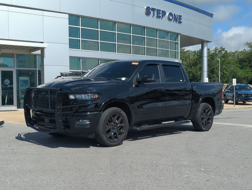 2025 RAM 1500 Laramie 4x4 Crew Cab 5'7's photo