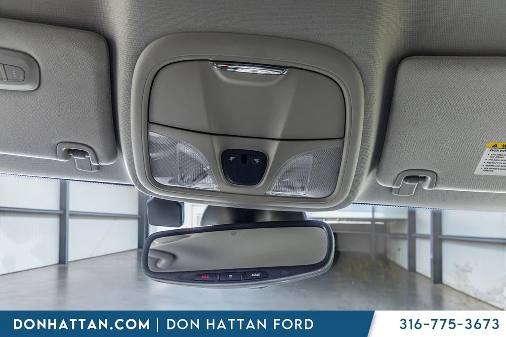 Certified Used 2022 Gray Jeep Latitude Lux image 14