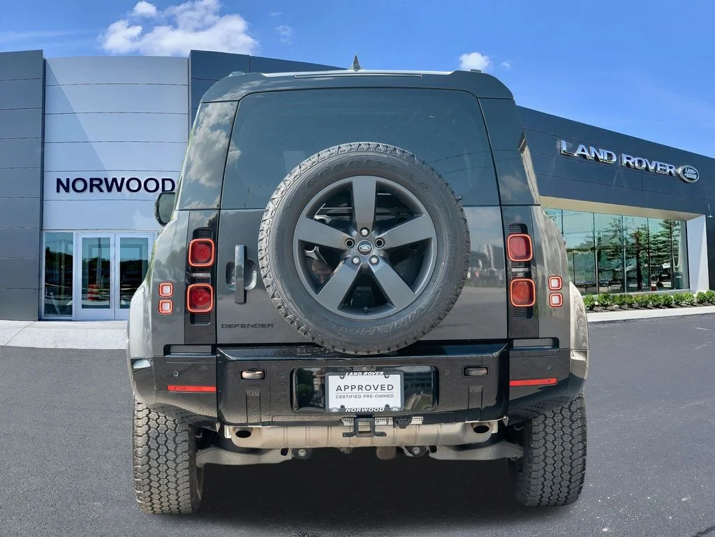 Certified Used 2024 Gray Land Rover X-Dynamic SE image 5