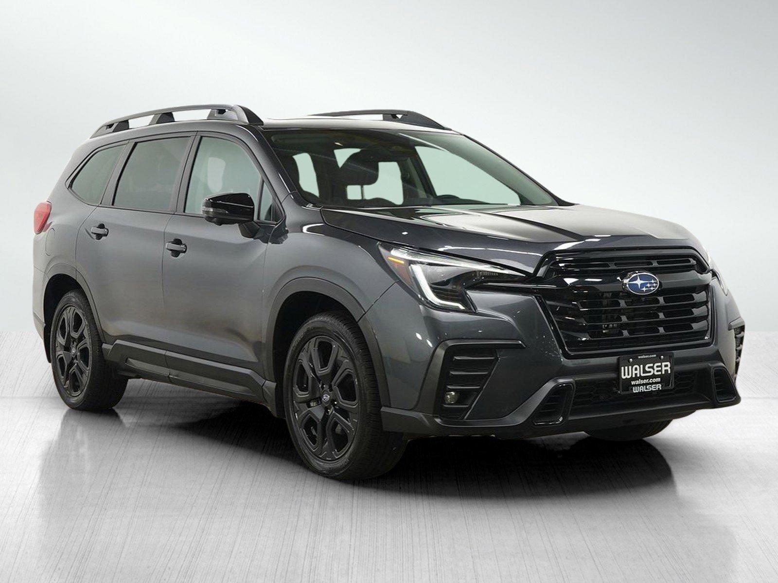Used 2023 Magnetite Gray Metallic Subaru Onyx Edition image 8