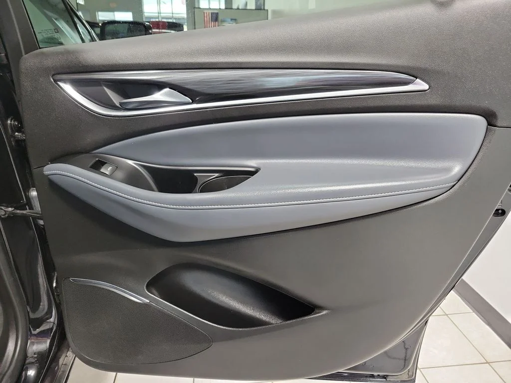 Used 2023 Black Buick Essence image 20