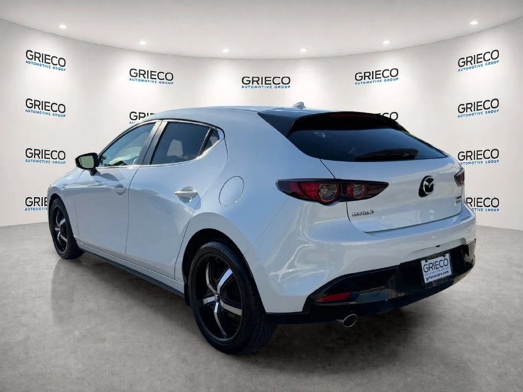 Used 2019 White Mazda Preferred image 5