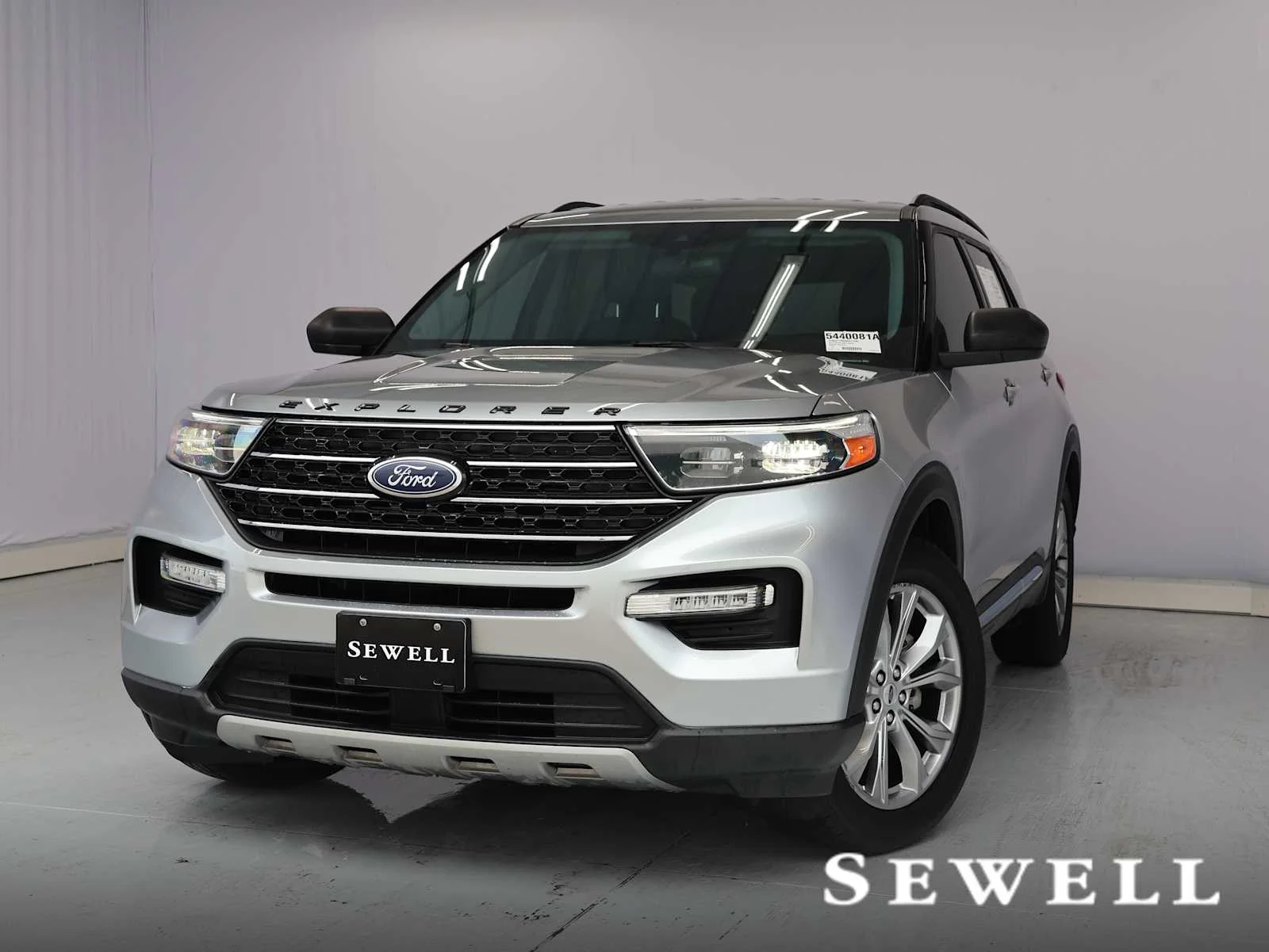 2021 Ford Explorer XLT RWD's photo