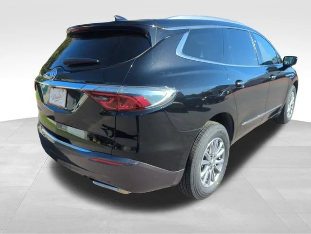 Used 2023 Includes Spectra Gray lower exterior accent color.) Buick Essence image 7