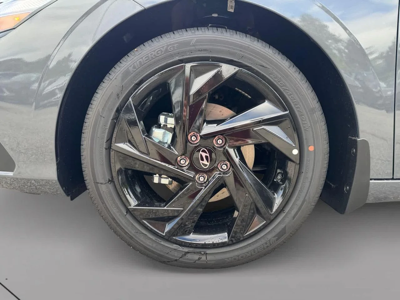 New 2026 Gray Hyundai SEL Sport Plus image 7