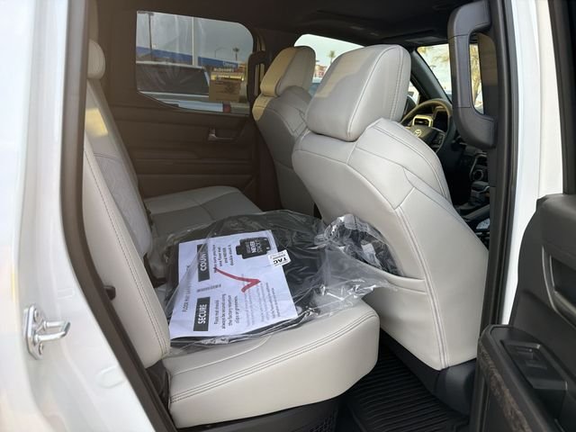 New 2026 Wind Chill Pearl <sup>1</sup> Toyota Tacoma Limited image 29