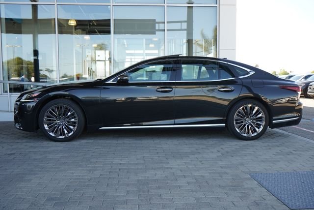 Used 2020 Black Lexus 500 Base image 5