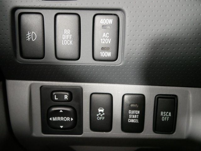 Used 2013 Silver Streak Metallic Toyota Extended Cab TRD Off-Road w/ Extra Value Pkg image 26