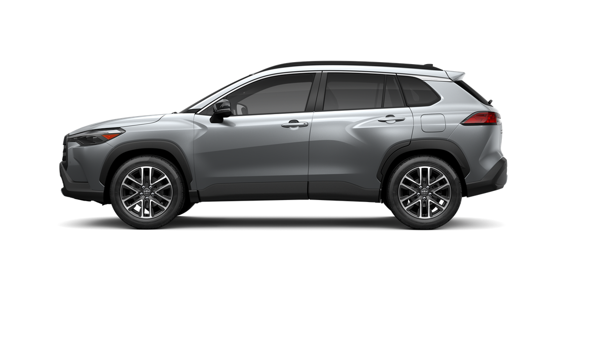 New 2026 Sonic Silver Toyota XLE image 4