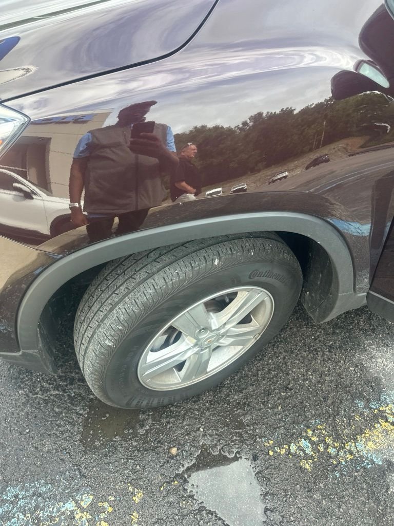 Used 2022 Red Chevrolet LT image 2
