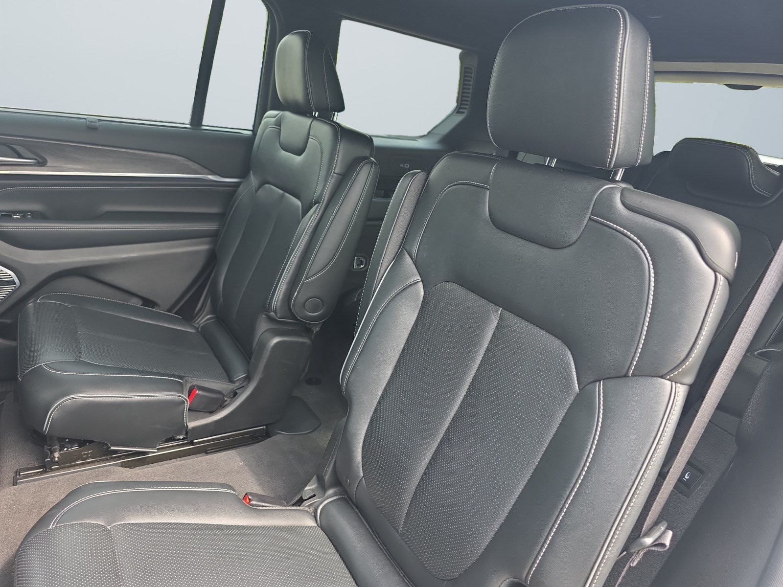 2022 Jeep Grand Cherokee L Overland - Photo 14