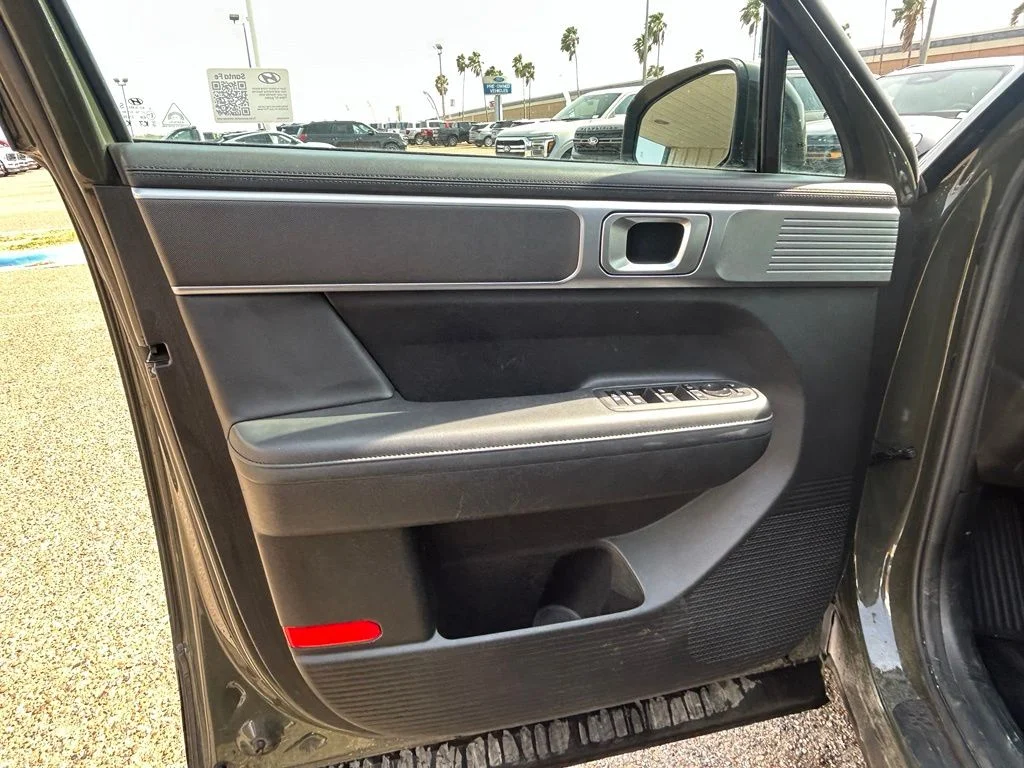 Used 2024 Green Hyundai SEL image 10
