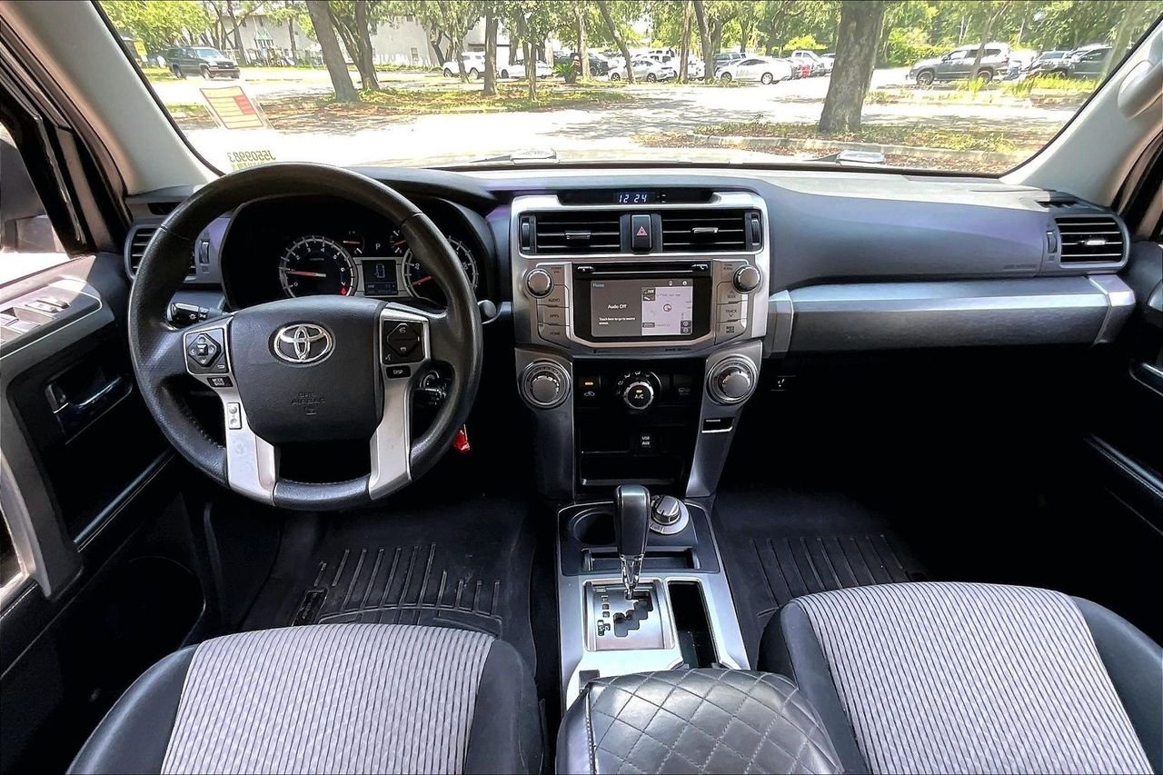 Used 2018 Gray Toyota SR5 image 7