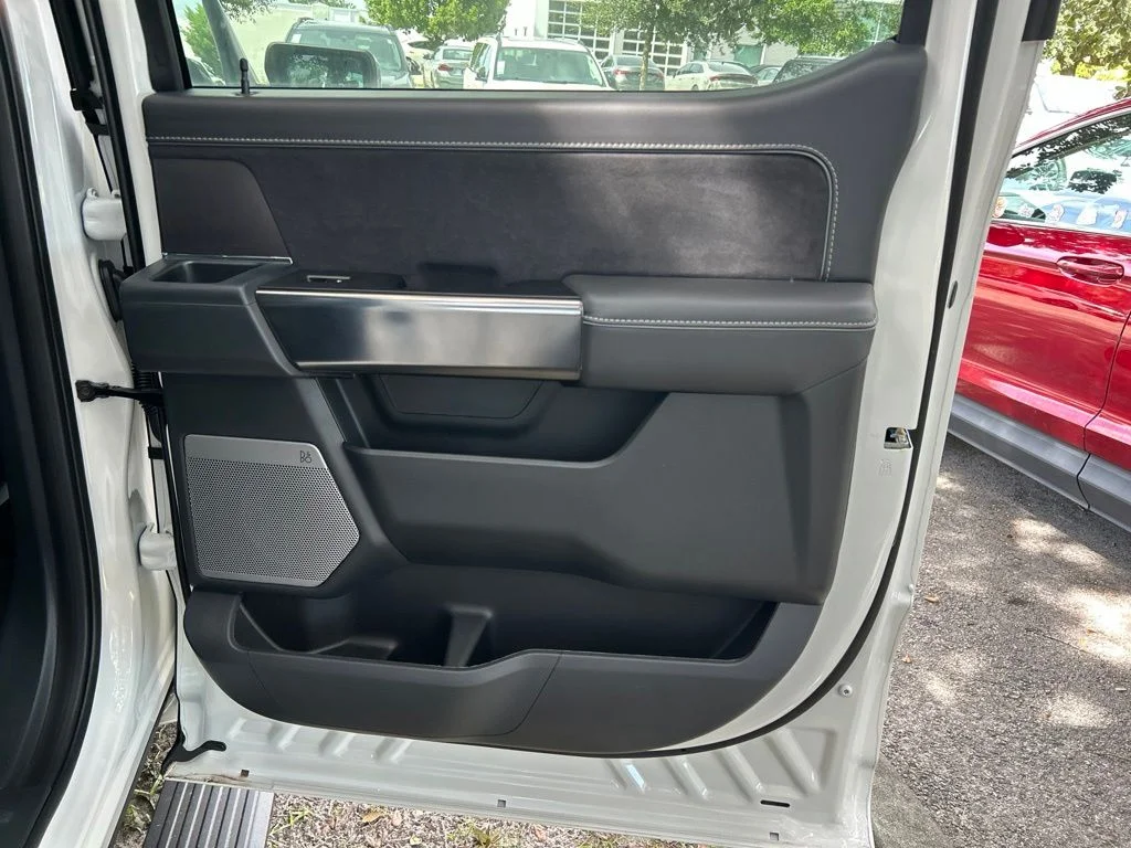 New 2026 White Ford Platinum image 45